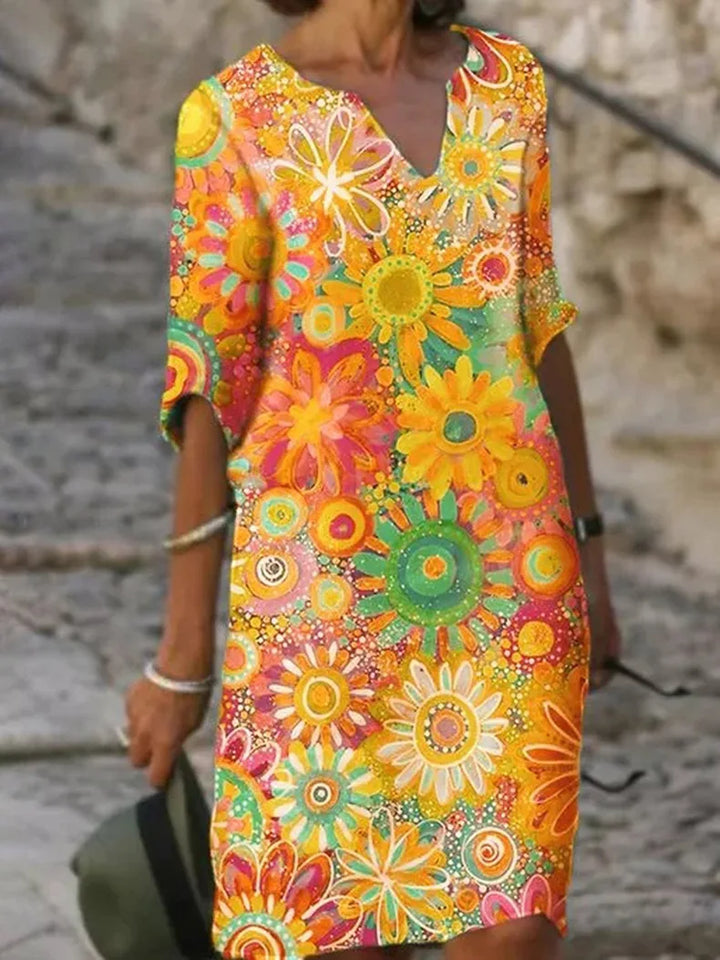 Liv - V-neck dress with floral pattern